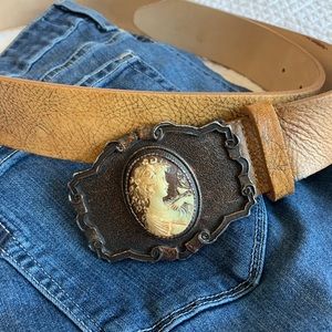 Streets Ahead Distressed Leather Women’s Belt